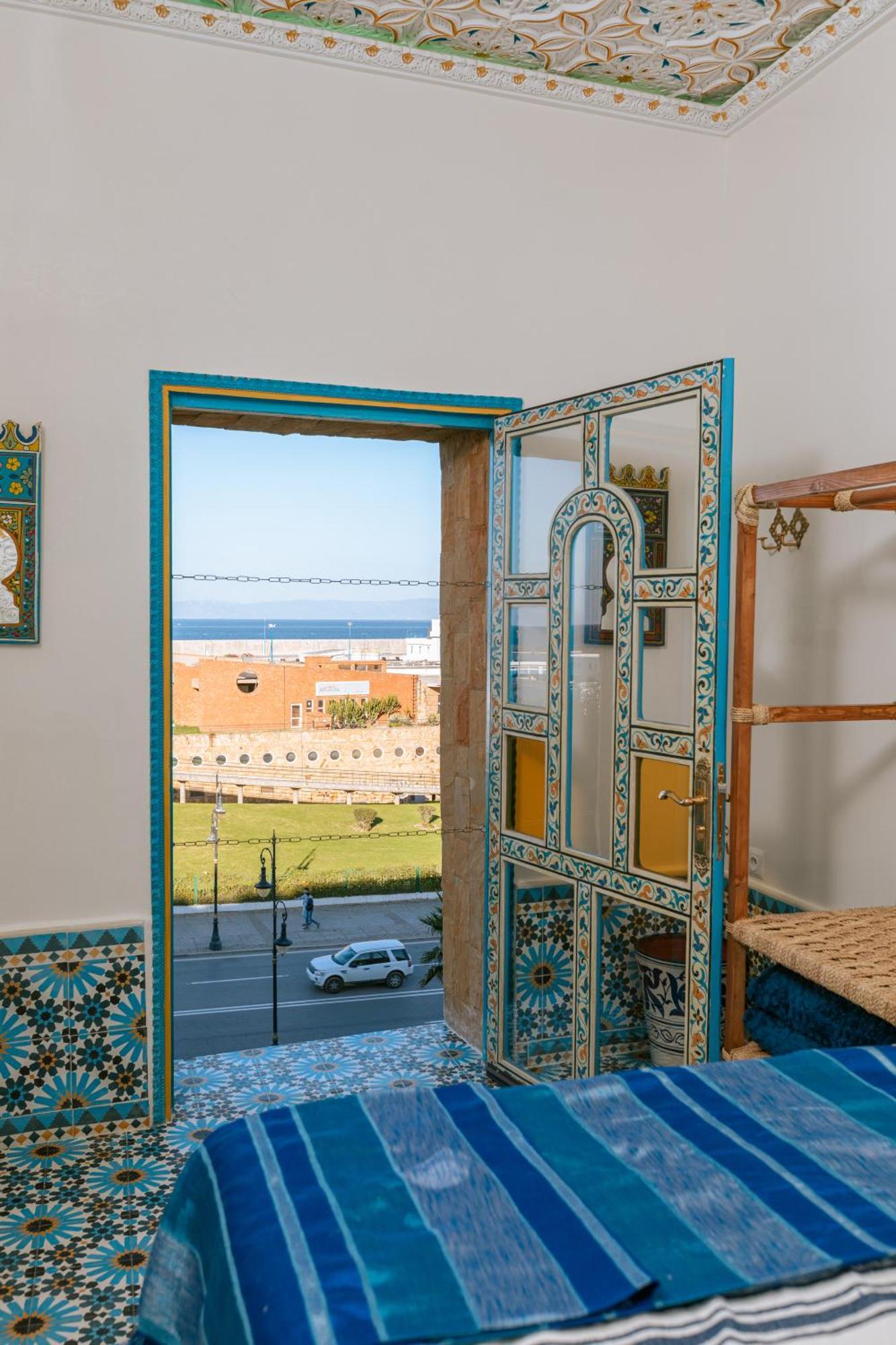 Colorful Traditional Riad W/Views Of Spain Танжер Екстер'єр фото